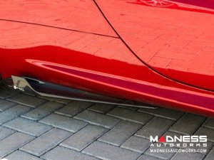 Alfa Romeo 4C Carbon Fiber Side Skirt Set - Shark Fin